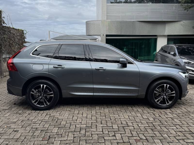 VOLVO - XC60 - 2020/2020 - Cinza - R$ 189.900,00