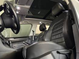 VOLKSWAGEN - GOLF - 2015/2016 - Branca - R$ 91.900,00