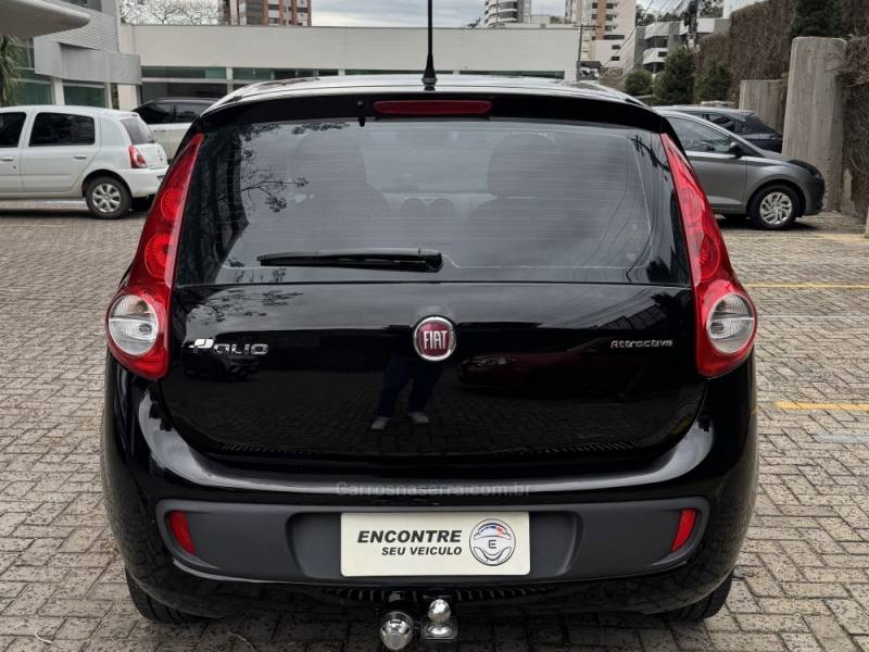 FIAT - PALIO - 2015/2015 - Preta - R$ 39.900,00