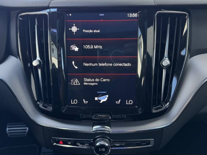 VOLVO - XC60 - 2018/2018 - Azul - R$ 155.900,00