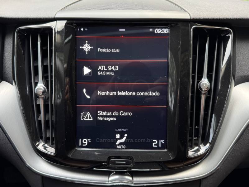 VOLVO - XC60 - 2020/2020 - Cinza - R$ 189.900,00