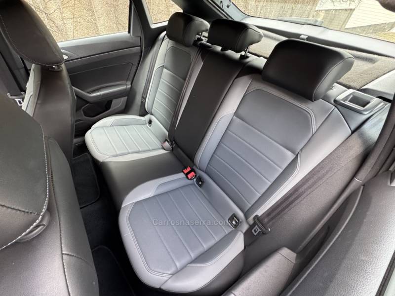 VOLKSWAGEN - NIVUS - 2021/2022 - Cinza - R$ 113.900,00