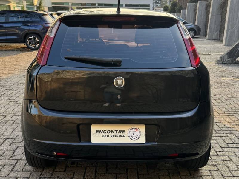 FIAT - PUNTO - 2012/2012 - Preta - R$ 34.900,00