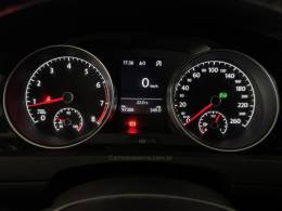 VOLKSWAGEN - GOLF - 2015/2016 - Branca - R$ 91.900,00