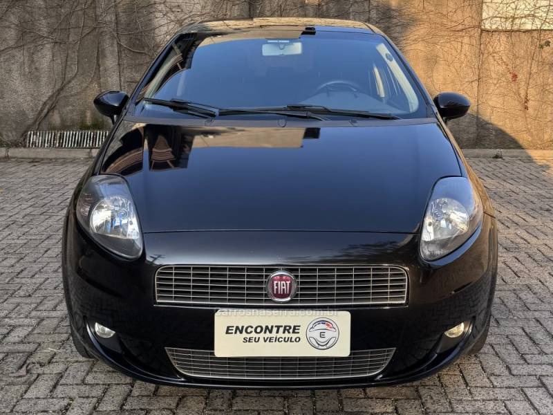 FIAT - PUNTO - 2012/2012 - Preta - R$ 34.900,00