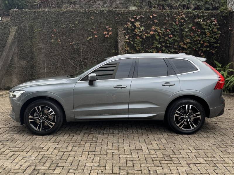 VOLVO - XC60 - 2020/2020 - Cinza - R$ 189.900,00