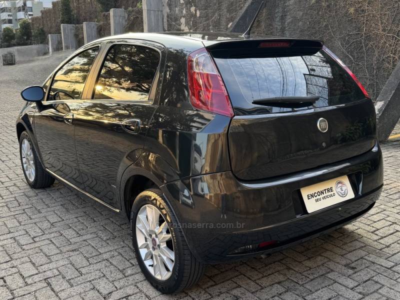 FIAT - PUNTO - 2012/2012 - Preta - R$ 34.900,00
