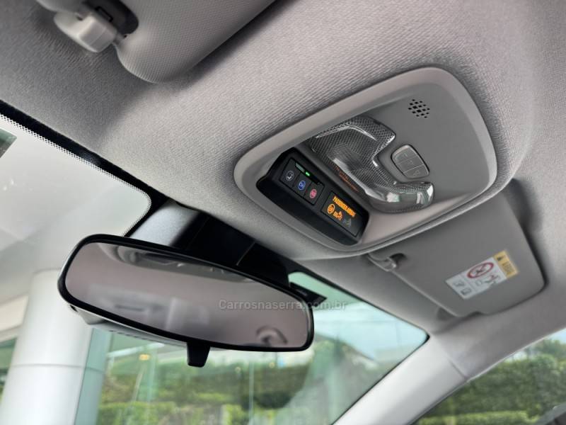 CHEVROLET - TRACKER - 2023/2024 - Branca - R$ 114.900,00