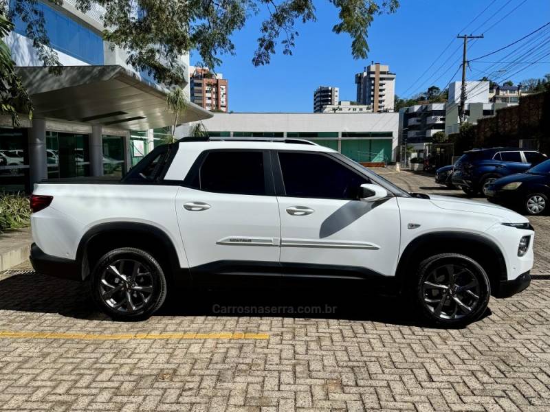 CHEVROLET - MONTANA - 2024/2024 - Branca - R$ 119.900,00