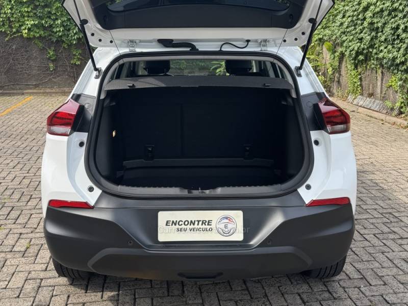 CHEVROLET - TRACKER - 2023/2024 - Branca - R$ 114.900,00