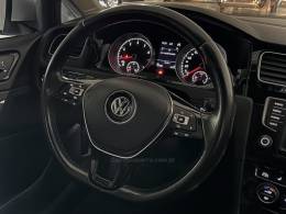 VOLKSWAGEN - GOLF - 2015/2016 - Branca - R$ 91.900,00