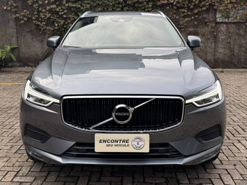 VOLVO - XC60 - 2020/2020 - Cinza - R$ 189.900,00