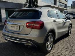 MERCEDES-BENZ - GLA 200 - 2017/2017 - Prata - R$ 129.900,00