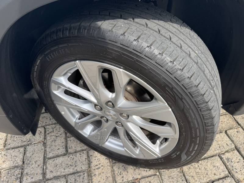 CHEVROLET - TRACKER - 2023/2024 - Branca - R$ 114.900,00