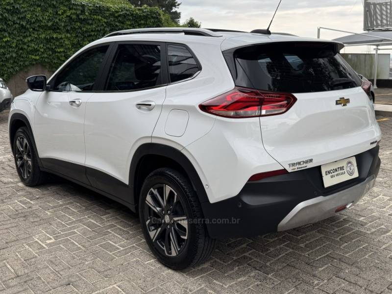 CHEVROLET - TRACKER - 2020/2021 - Branca - R$ 111.000,00