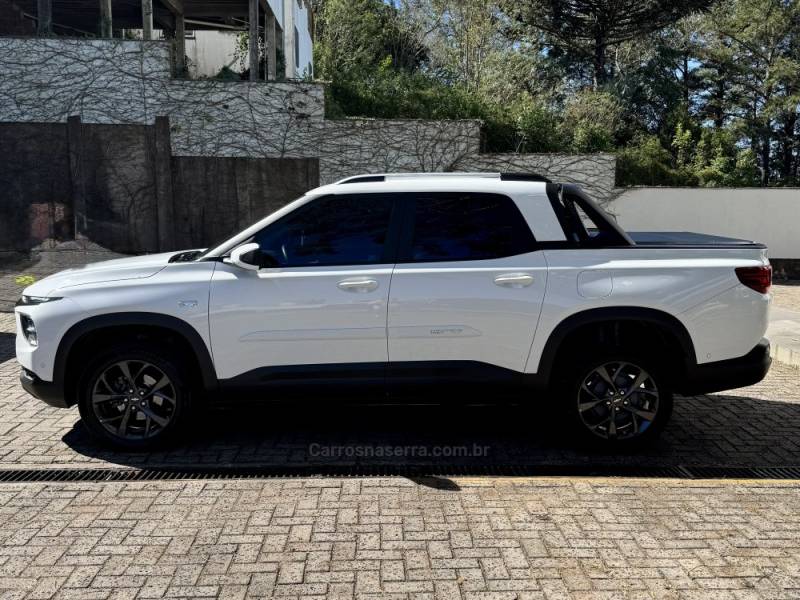 CHEVROLET - MONTANA - 2024/2024 - Branca - R$ 119.900,00