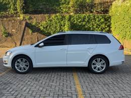 VOLKSWAGEN - GOLF - 2015/2016 - Branca - R$ 91.900,00